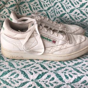 Vintage Reebok Club C 85 tennis shoes